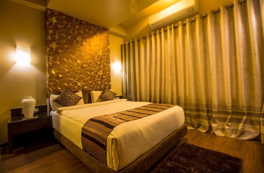 Mittal Paradise Hotel